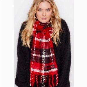 VICTORIA’S SECRET SCARF